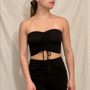 Black sleeveless crop top
